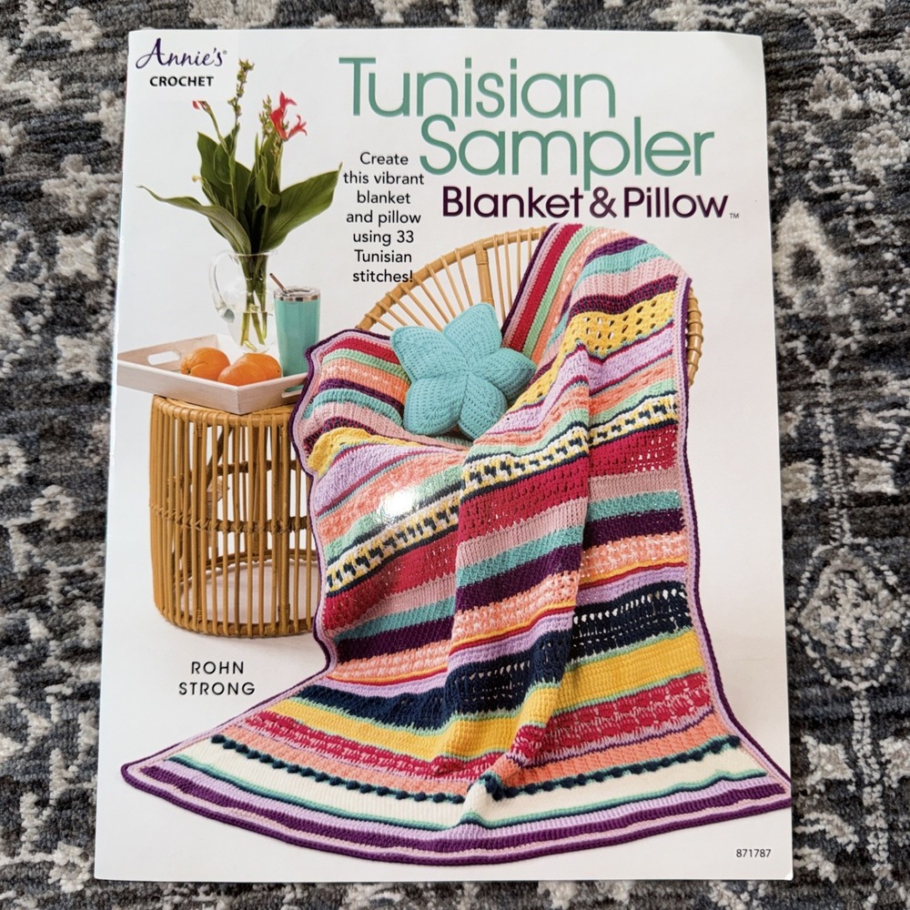 NEW!!!ANNIES CROCHET TUNISIAN SAMPLER BLANKET & PILLOW 33 TUNISIAN STITCHES